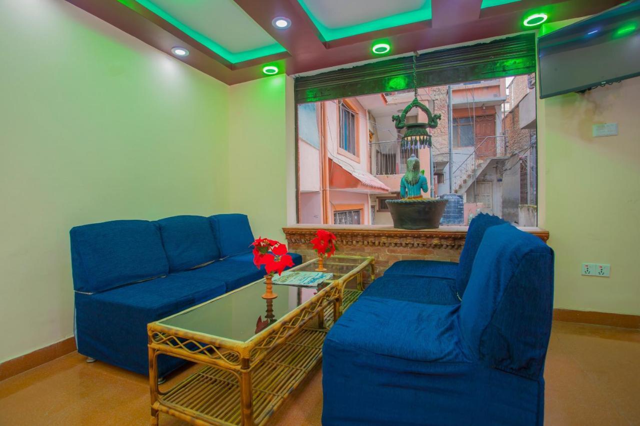 Oyo Hotel Antique Kutty Kathmandu Ngoại thất bức ảnh